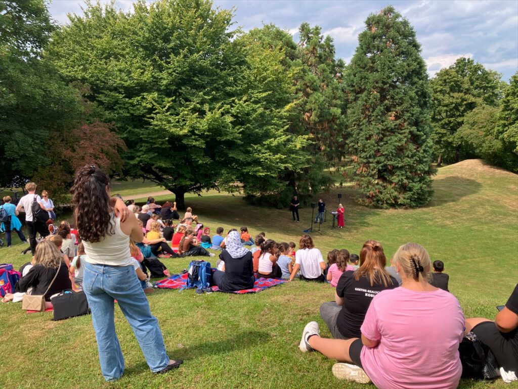 ko-luetzel_aktuelles_poesie-im-park-25_2