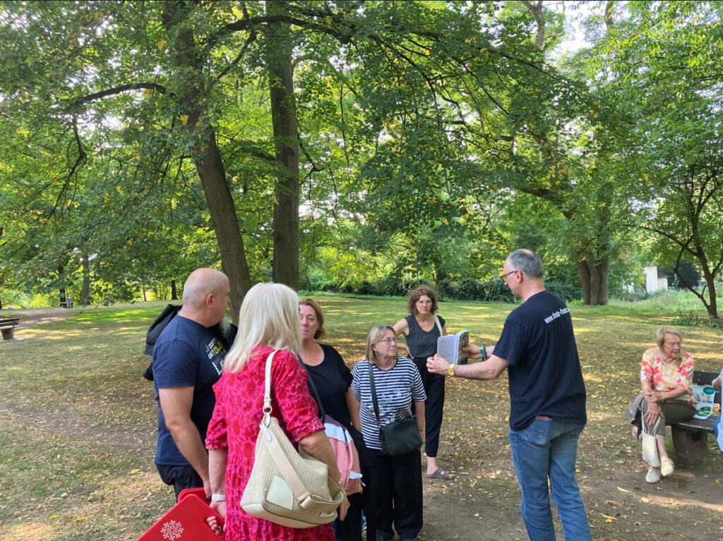 ko-luetzel_aktuelles_poesie-im-park-25_5