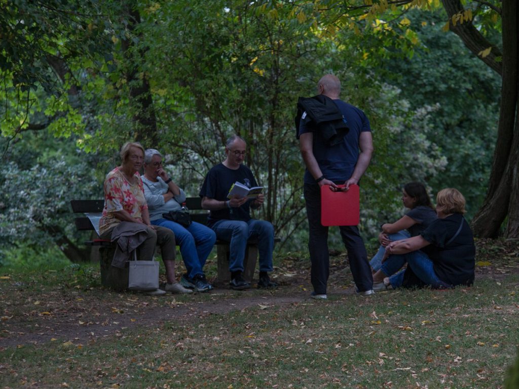 ko-luetzel_aktuelles_poesie-im-park-25_10
